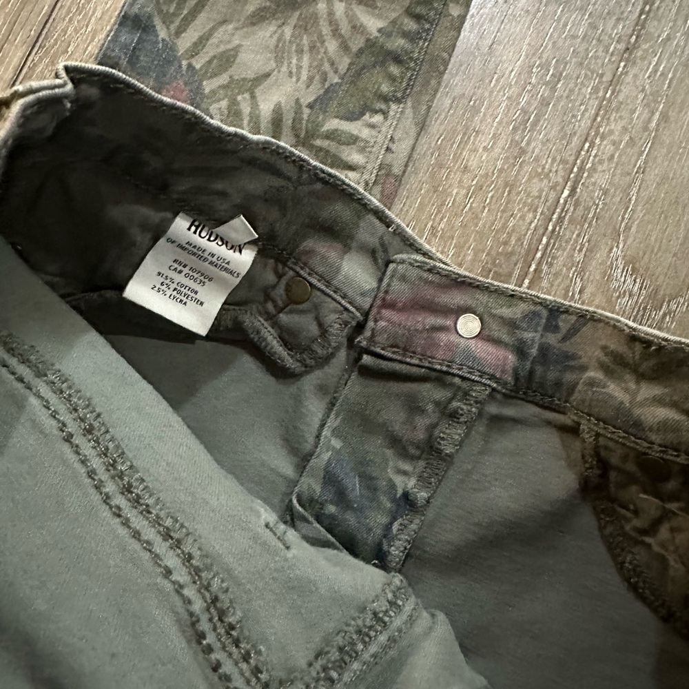 Hudson Jeggings - Picture 8 of 12